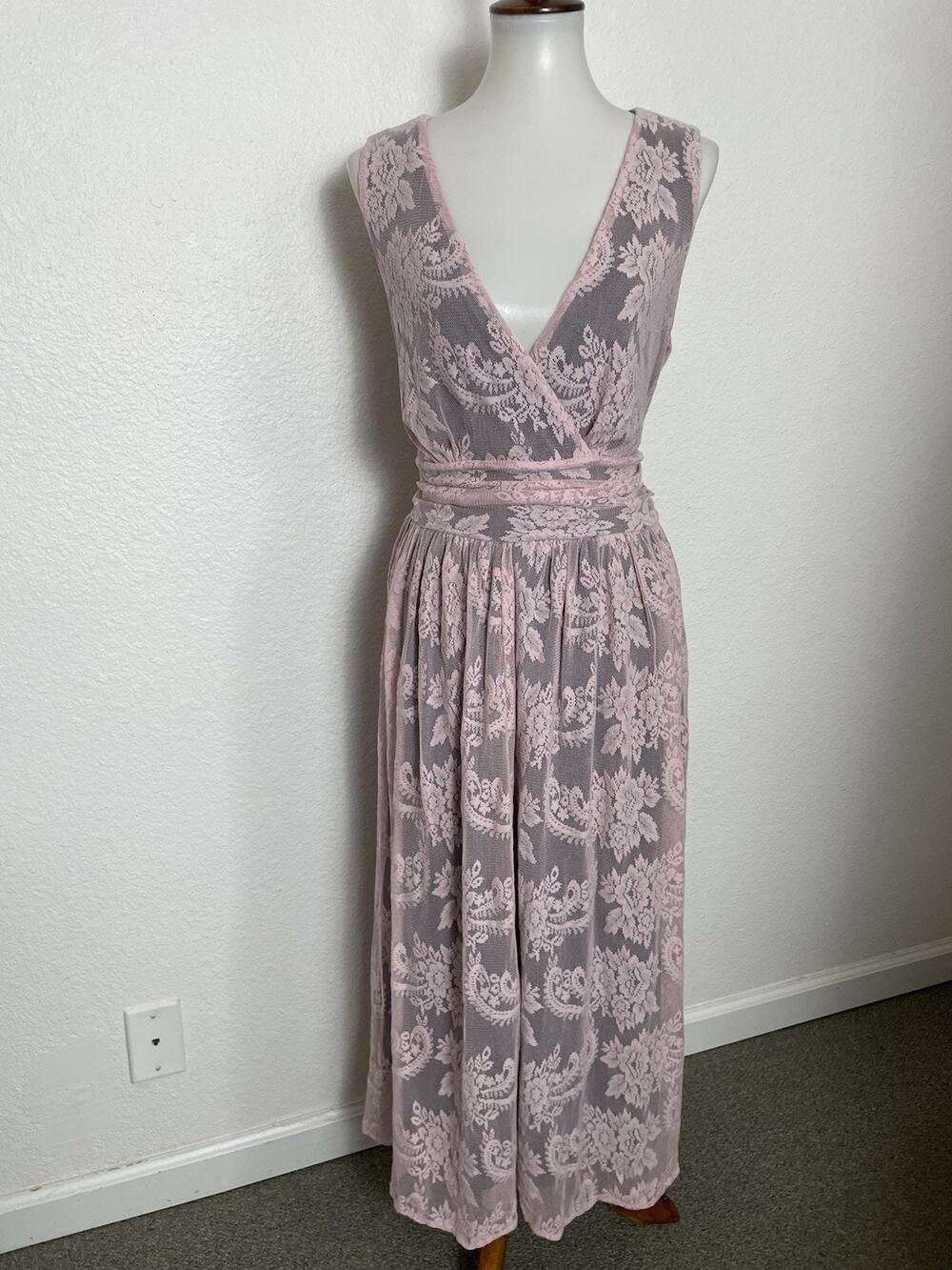 Newport News Midi Dress Vintage Floral Lace Delicate Coquette Romantic Summer